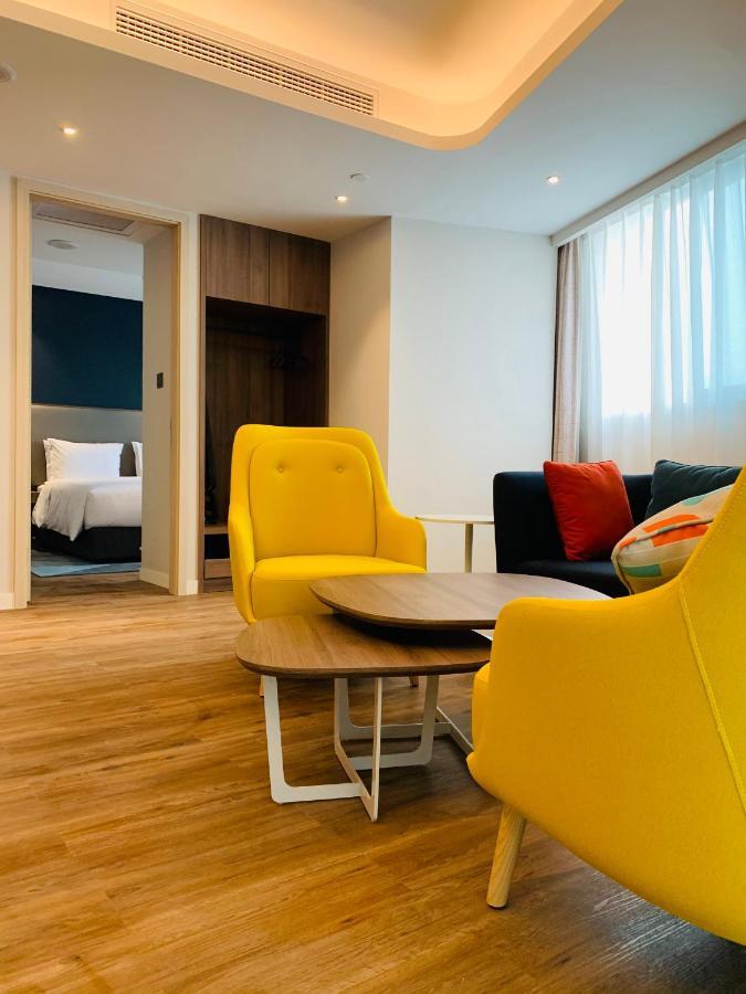 Holiday Inn Express Chongqing Airport Zone By Ihg Bagian luar foto