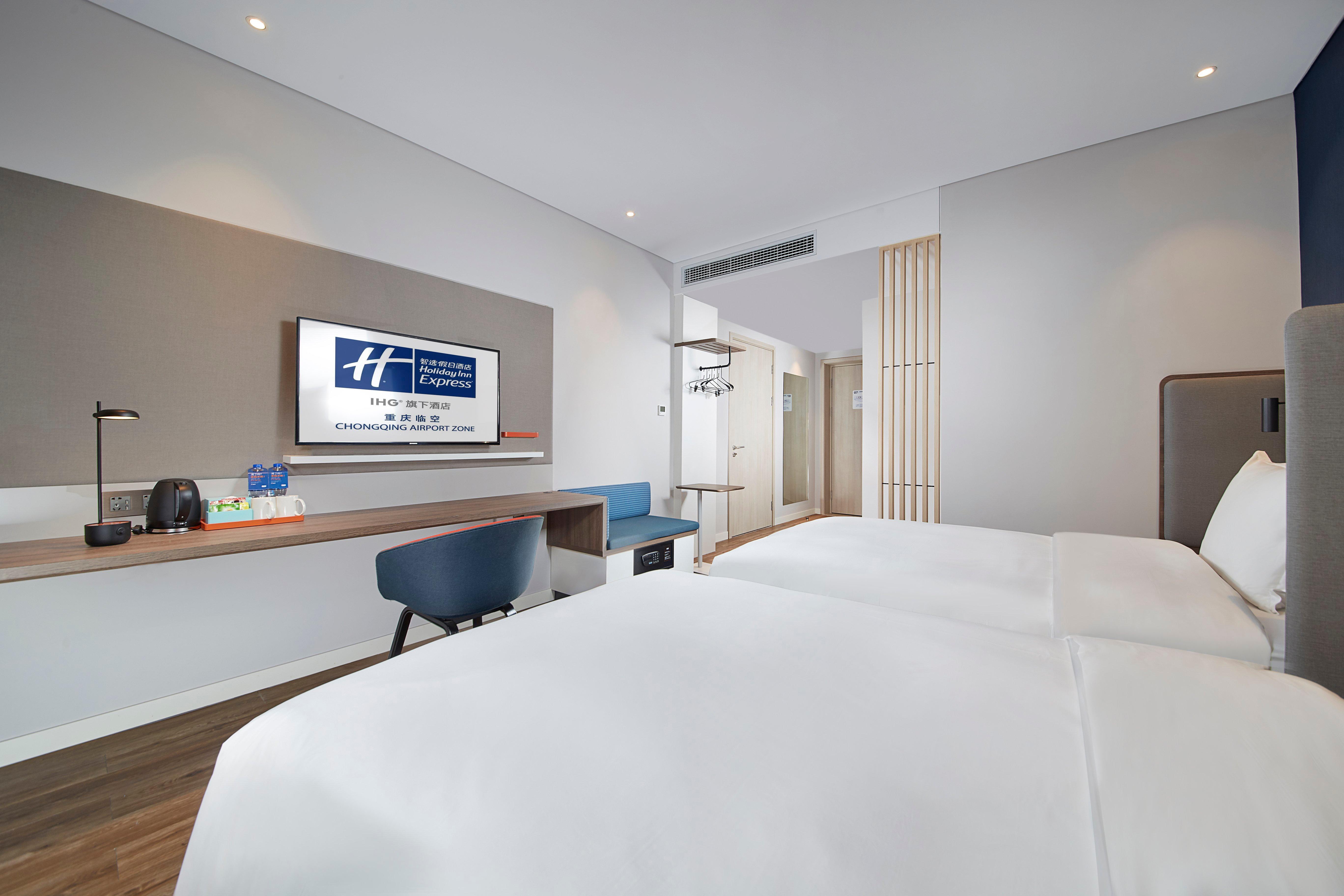 Holiday Inn Express Chongqing Airport Zone By Ihg Bagian luar foto
